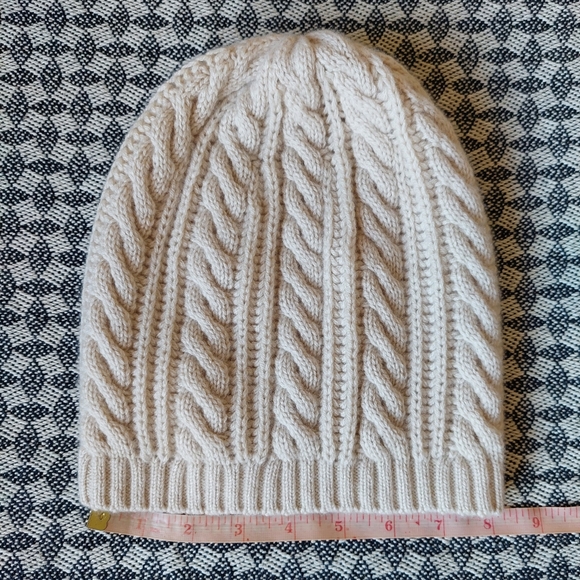Joie cashmere / wool blend knit hat. - Picture 9 of 11
